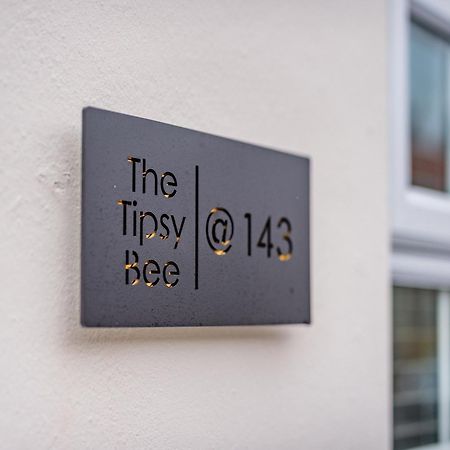 The Tipsy Bee At 143, Villa Гисбъро Екстериор снимка