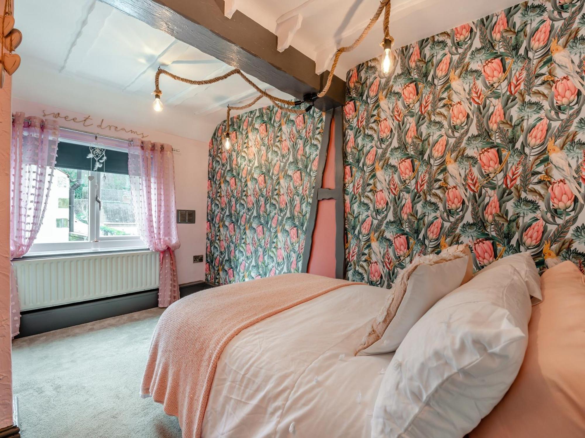 The Tipsy Bee At 143, Villa Гисбъро Екстериор снимка